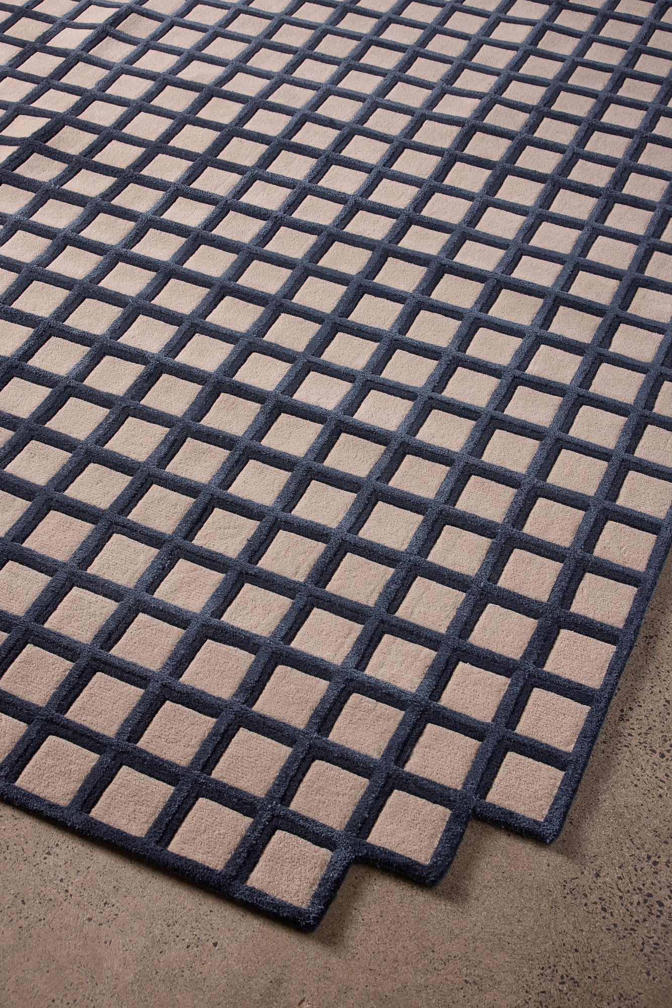 Ora Checkmate | Navy