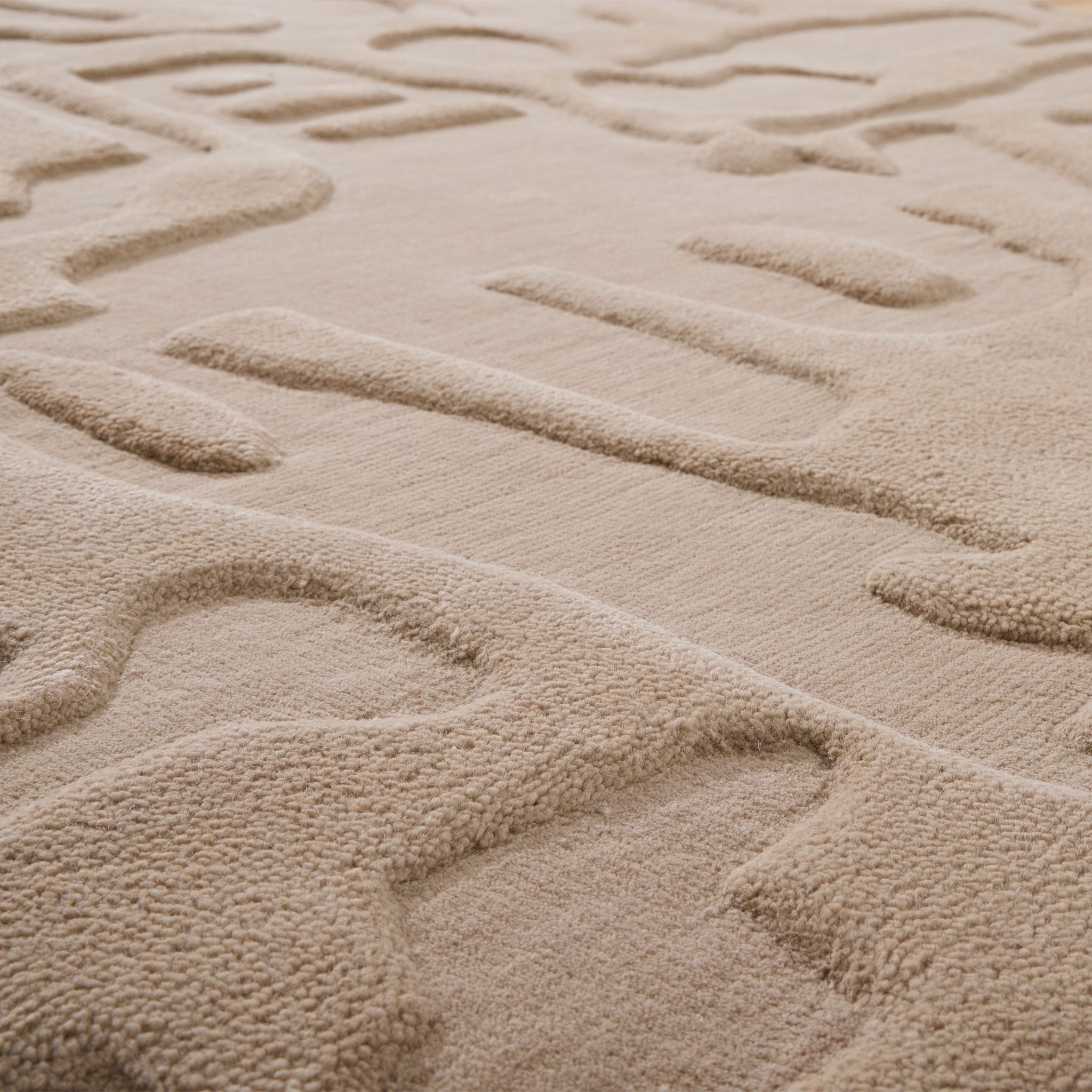 Itza - Tappeti Fine Handcrafted Rugs + Carpets